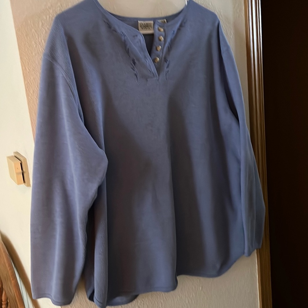 Ladies pullover
